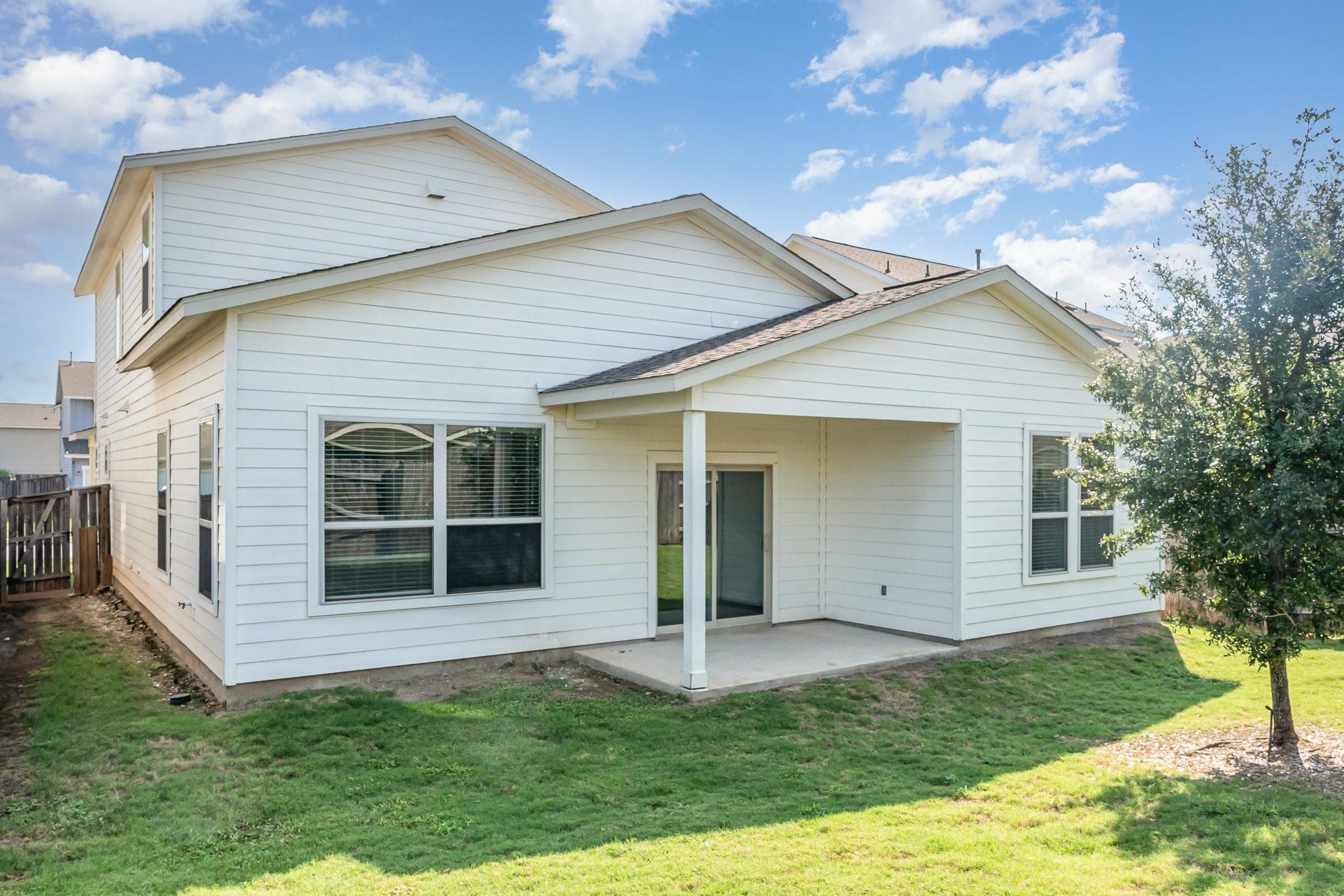 8105 Turnberry Ln Property Photo 15