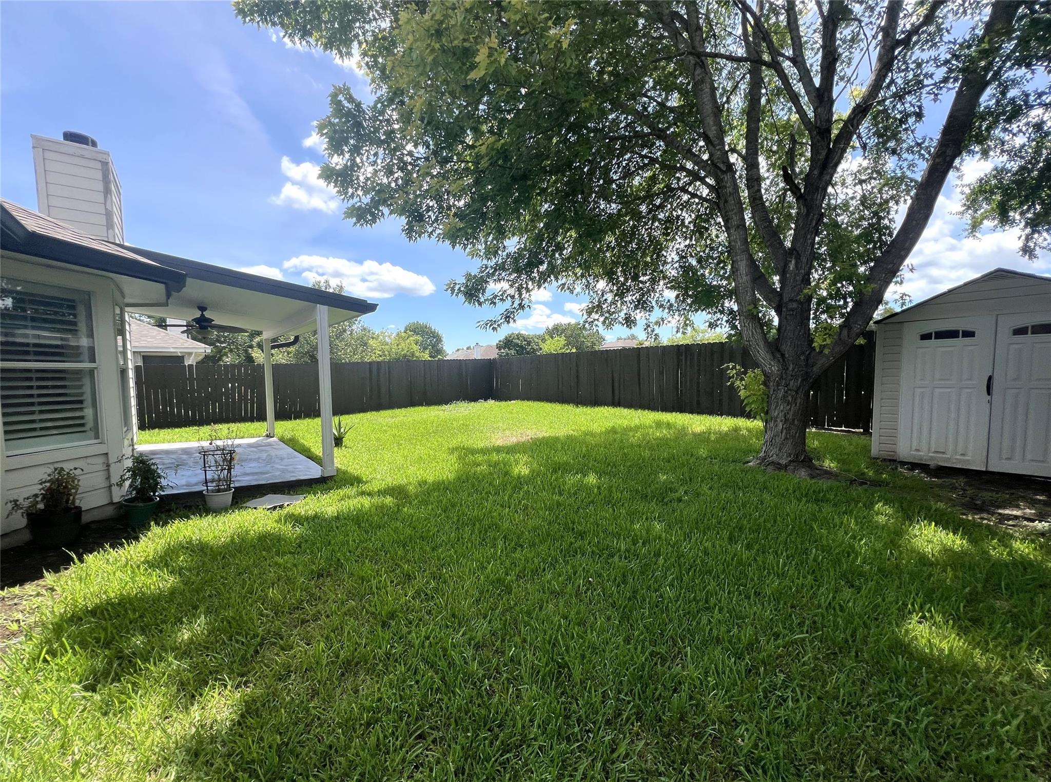 12048 Battle Bridge Dr Property Photo 27