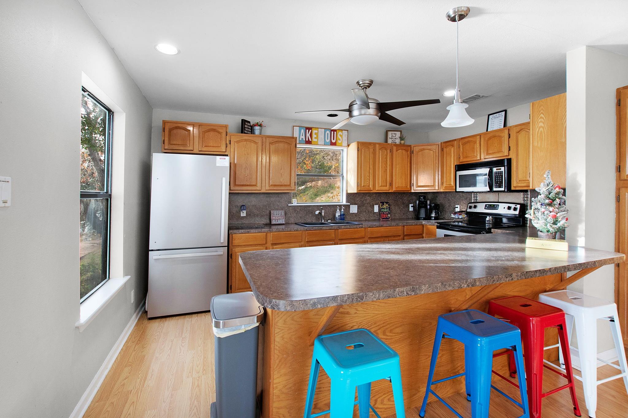 1411 Water Way Ln Property Photo 14