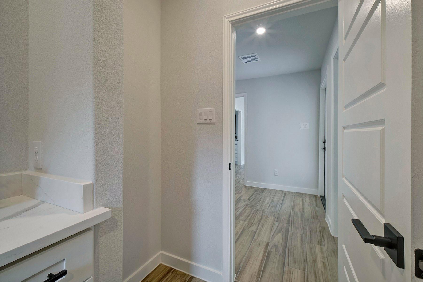1365 Overbrook Ln Property Photo 23