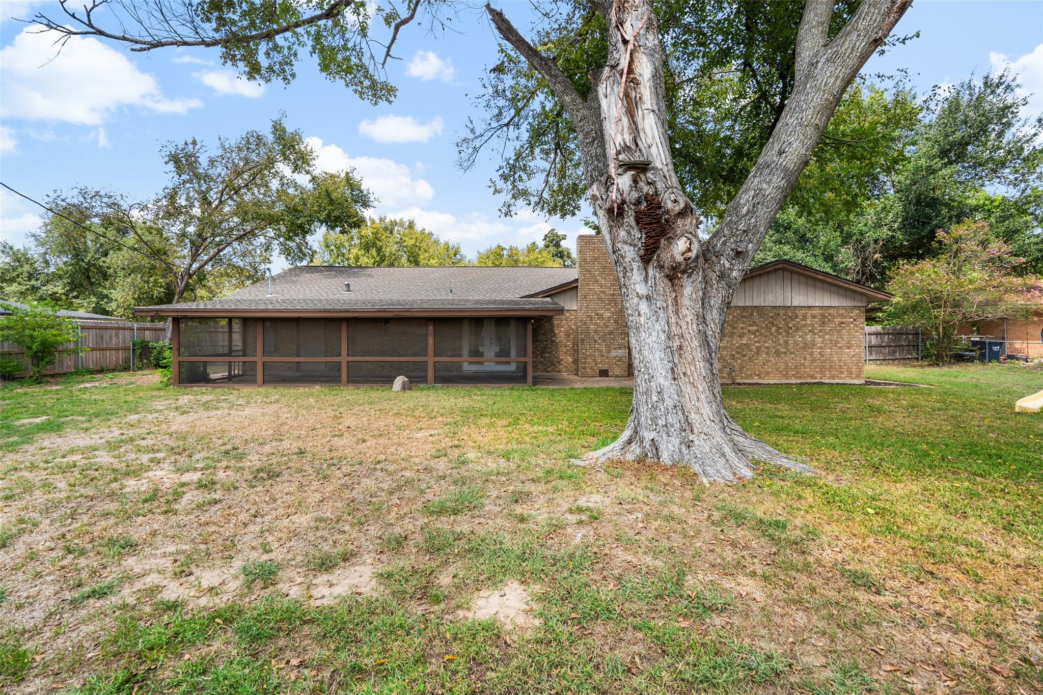 2203 Murray Ave Property Photo 30