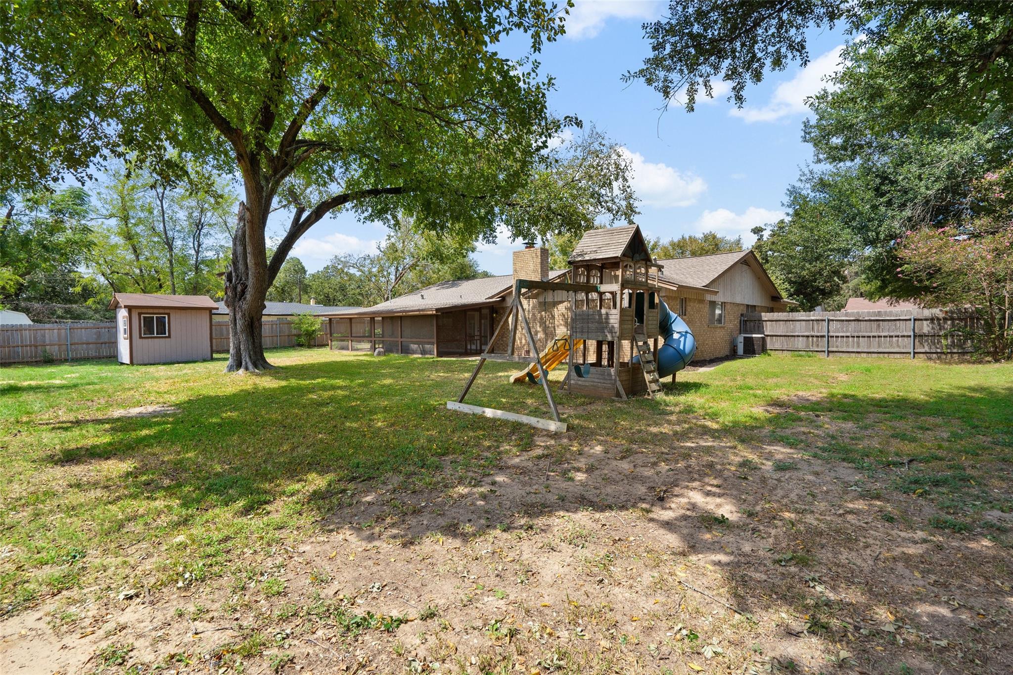 2203 Murray Ave Property Photo 32