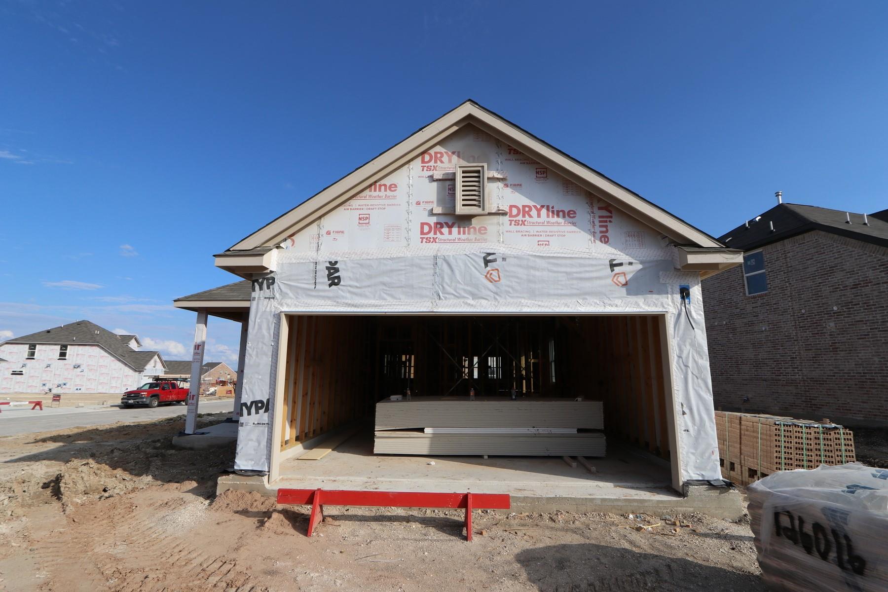 1305 Carvin Way Property Photo 2