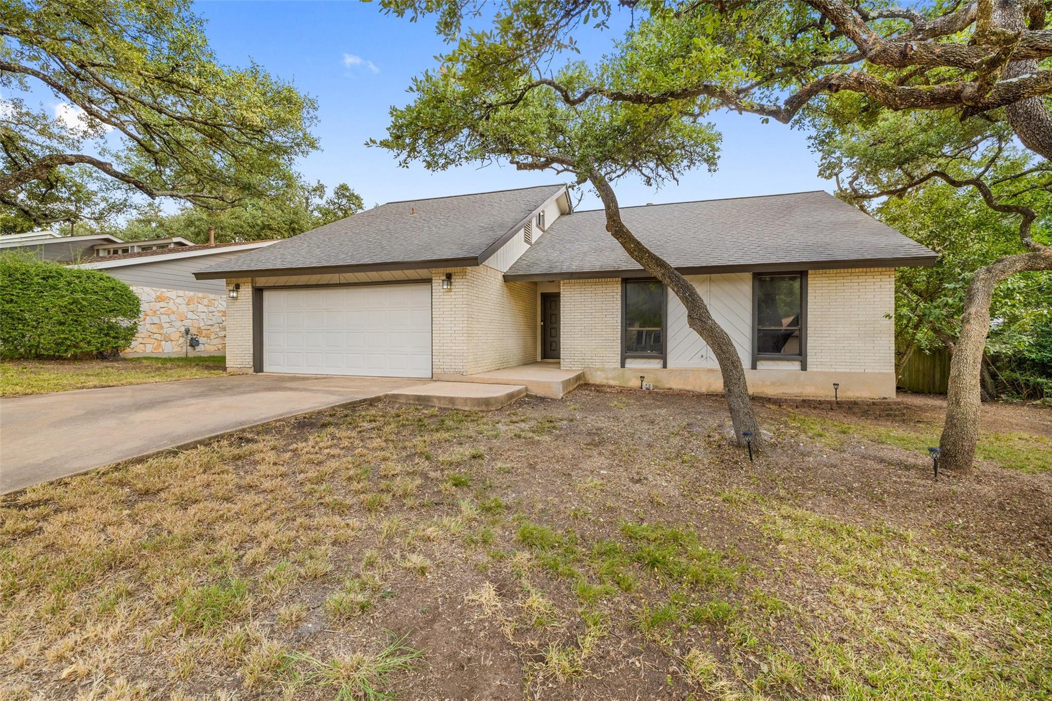 6700 Colina Ln Property Photo 4