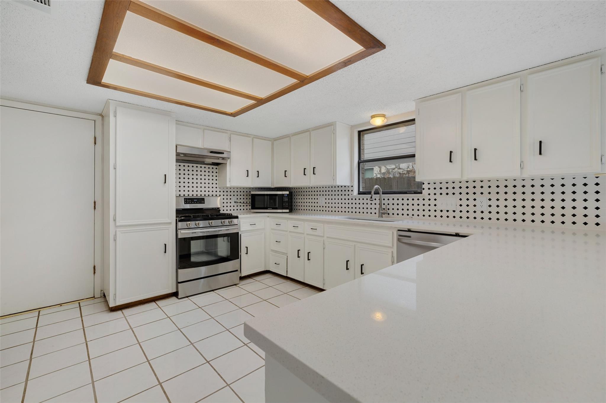 6700 Colina Ln Property Photo 16
