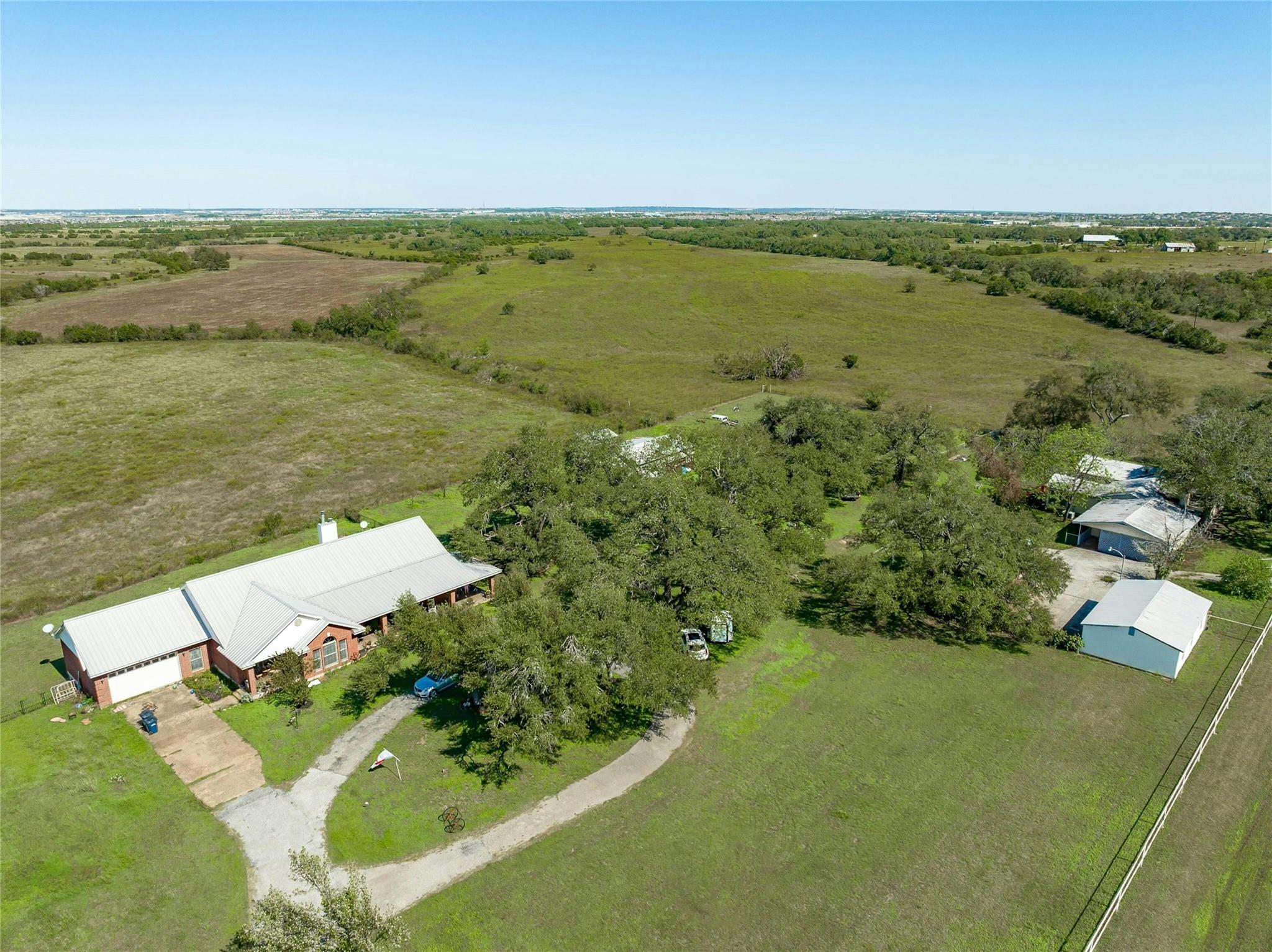 14410 Hero Way Property Photo 3