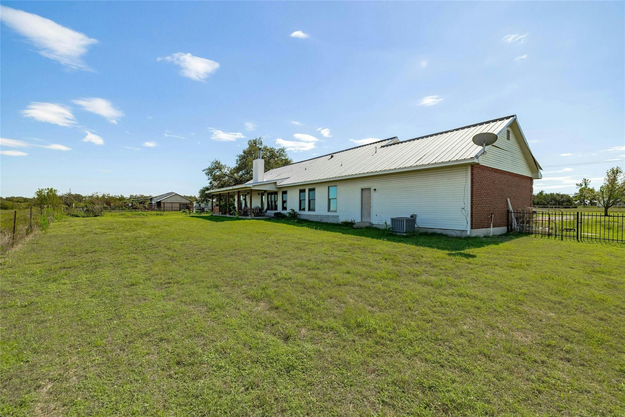 14410 Hero Way Property Photo 7