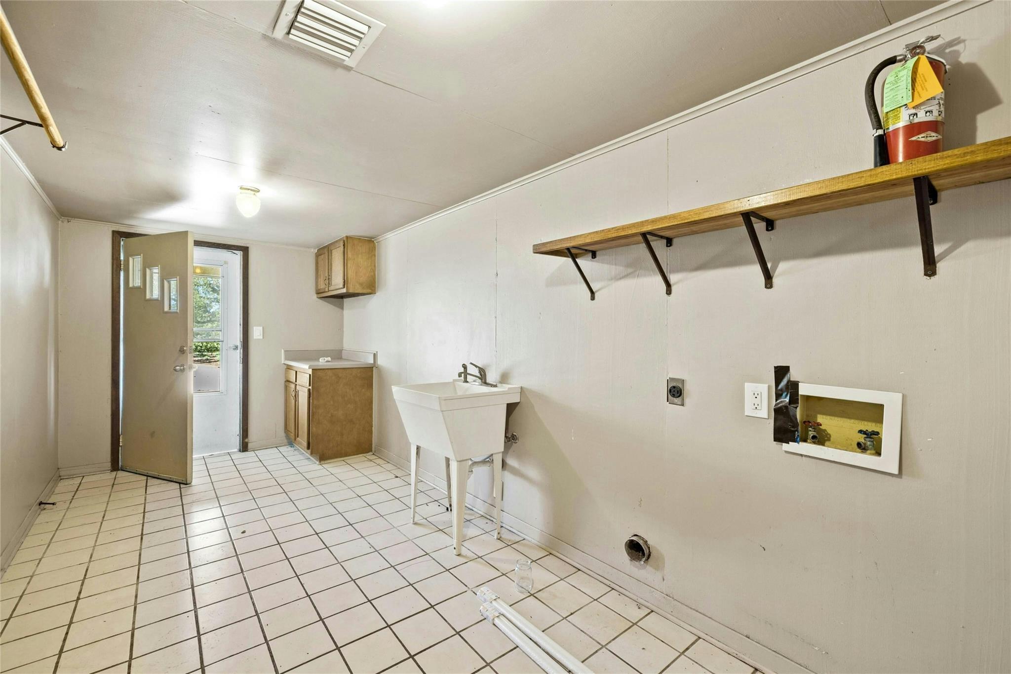 14410 Hero Way Property Photo 37