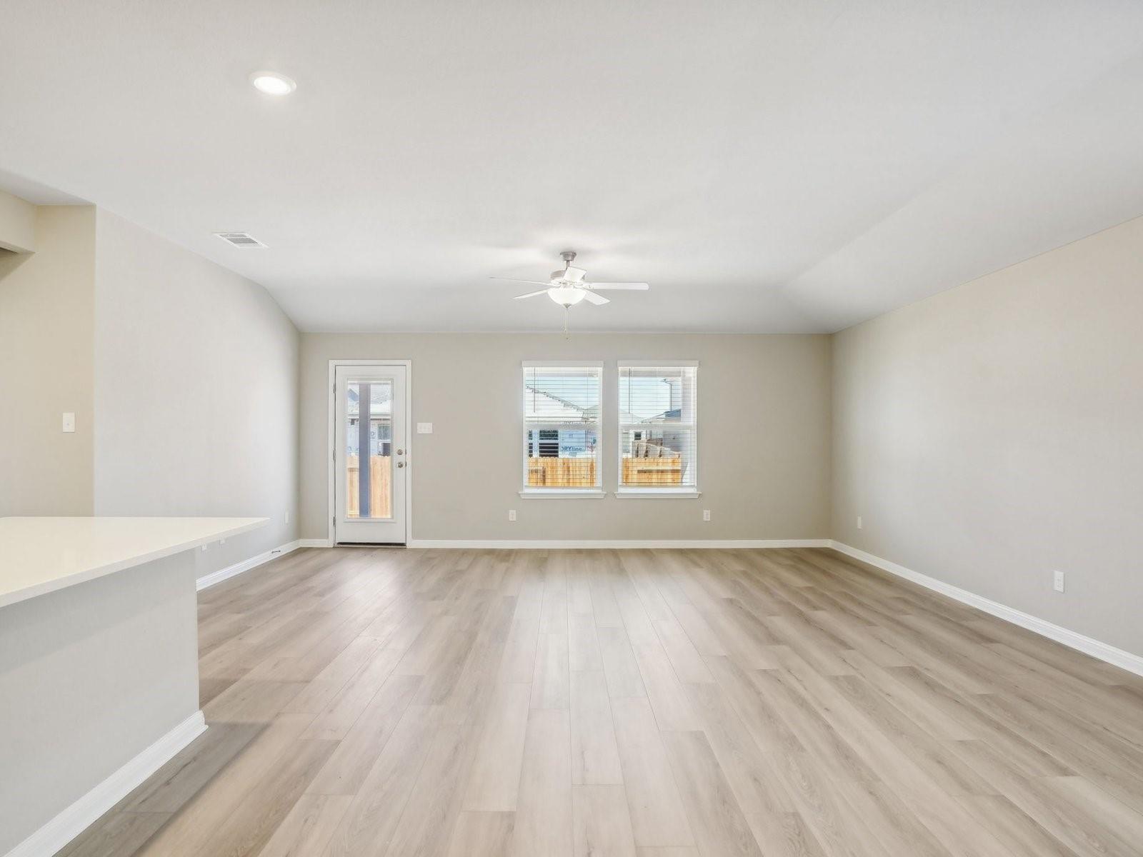 273 Honey Onyx Trl Property Photo 5