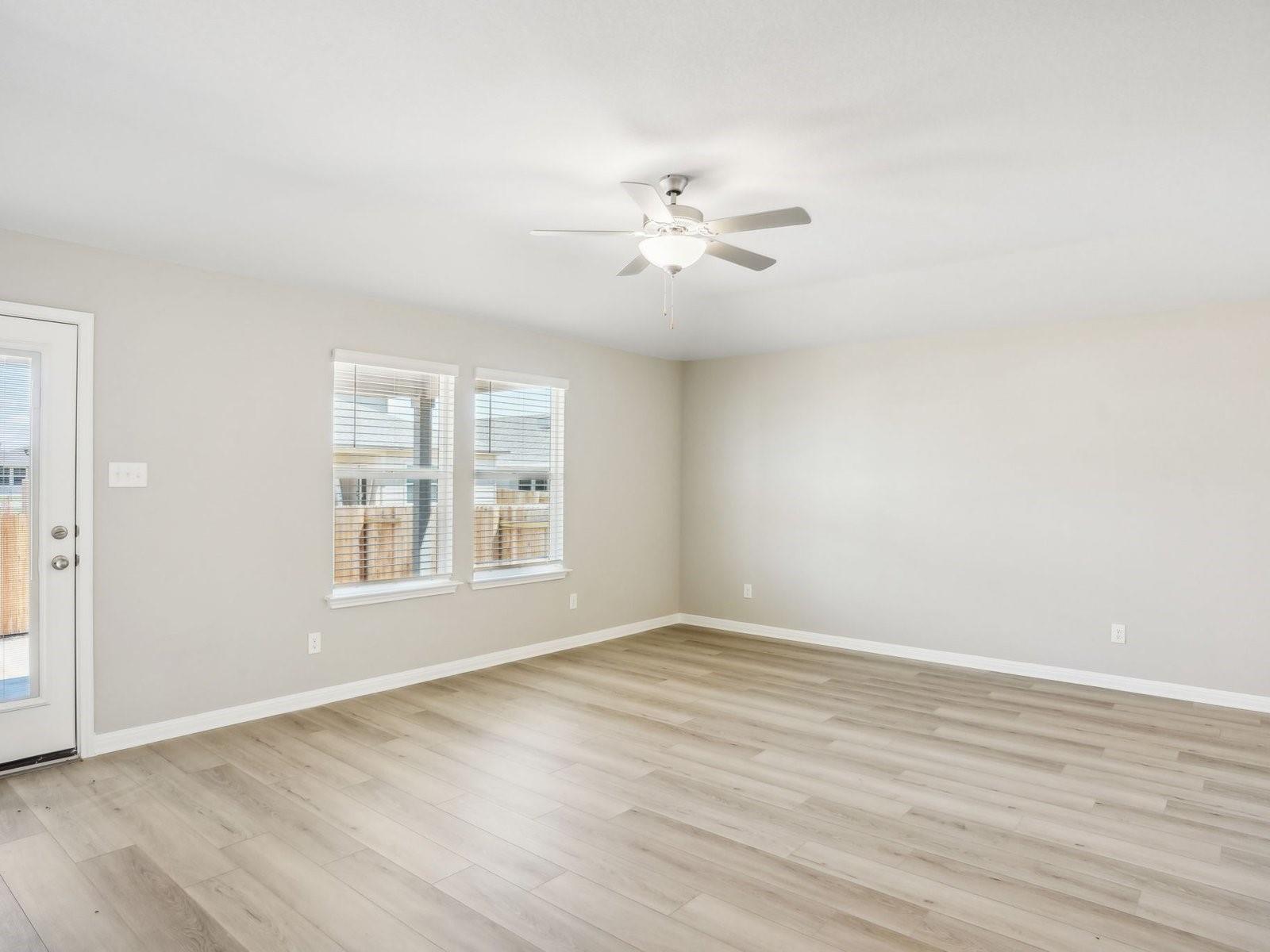 273 Honey Onyx Trl Property Photo 6