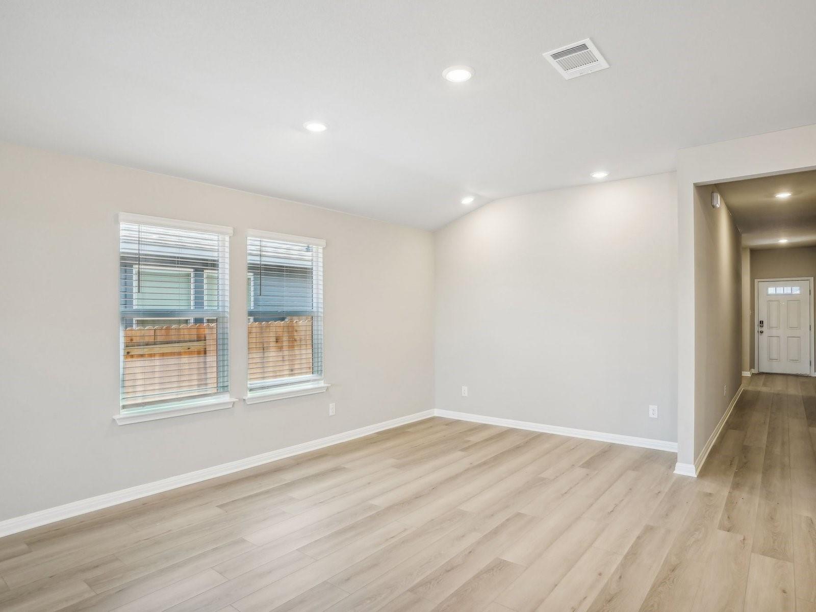 273 Honey Onyx Trl Property Photo 8