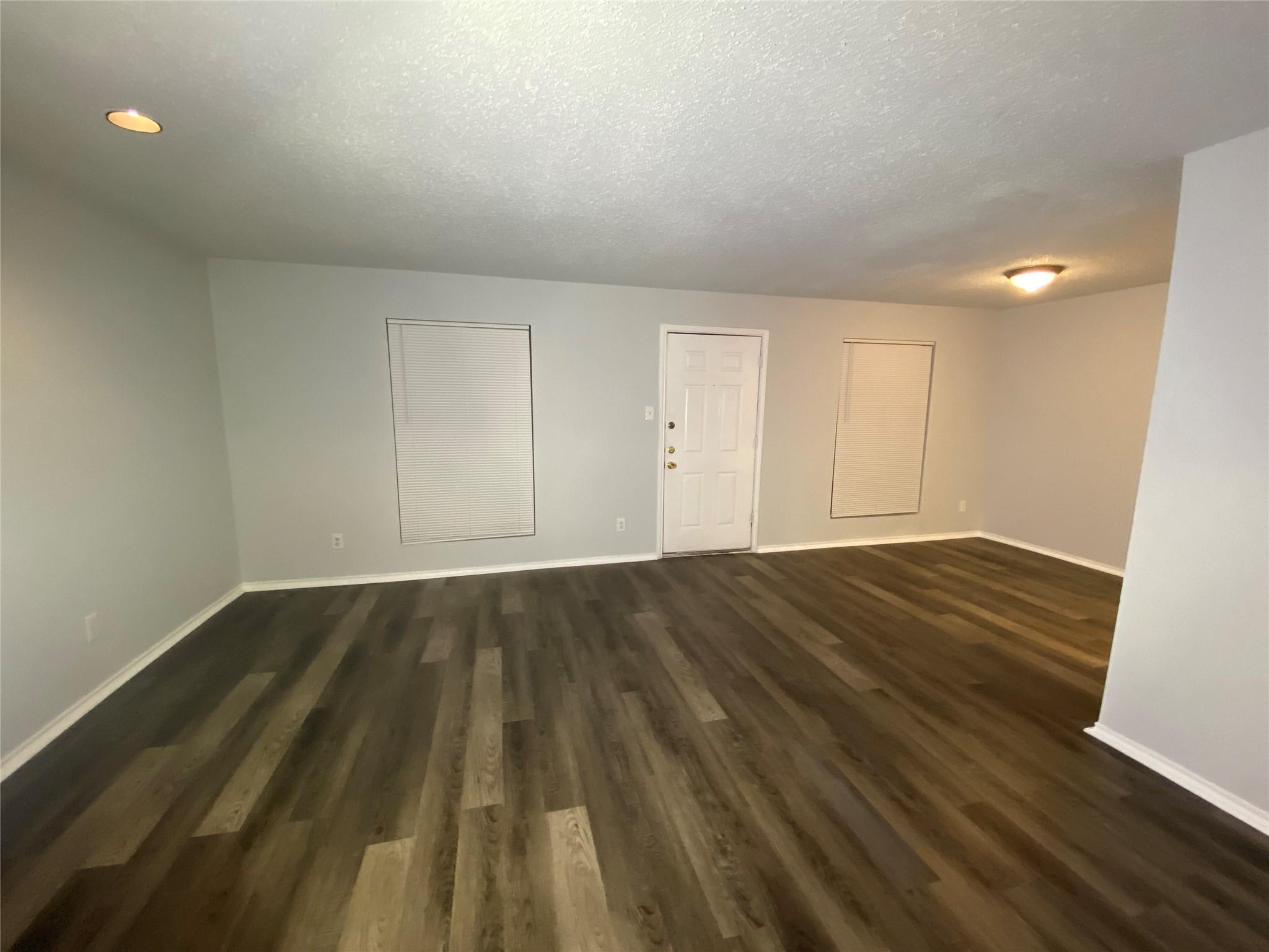 2401 Leon St 201 Property Photo 5