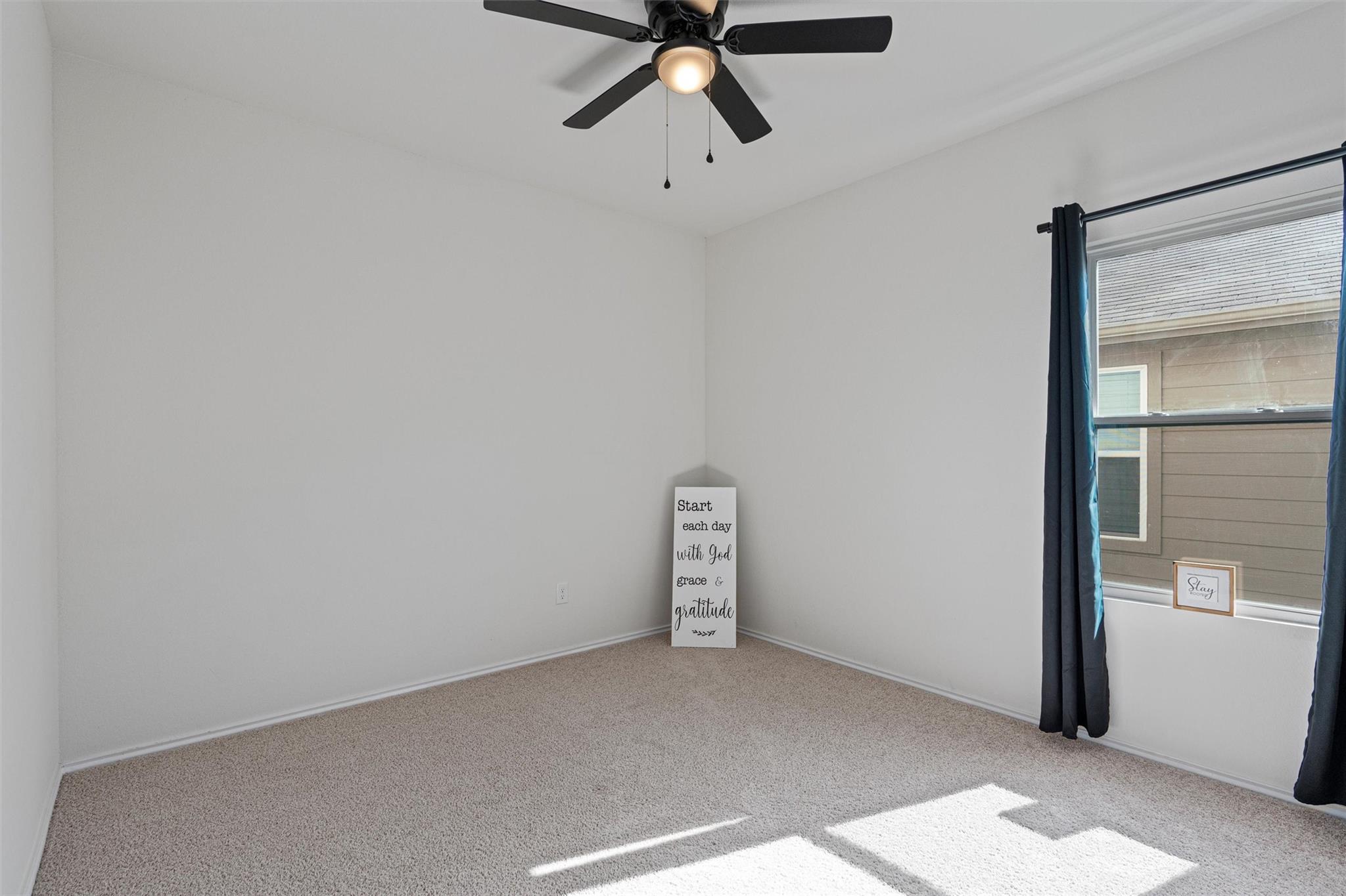 11104 Roving Pass Property Photo 12
