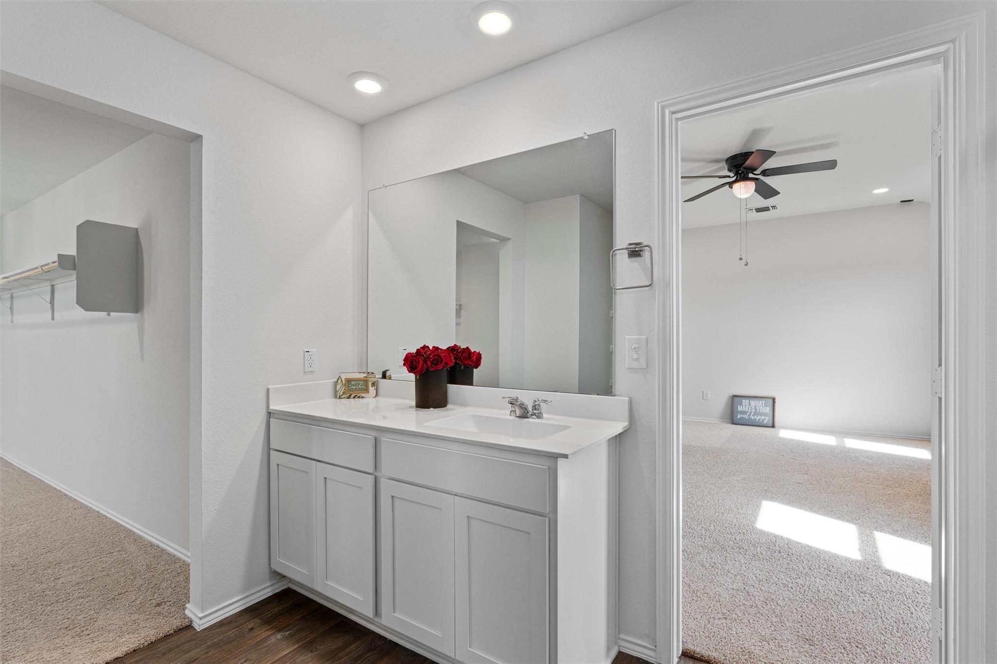 11104 Roving Pass Property Photo 18