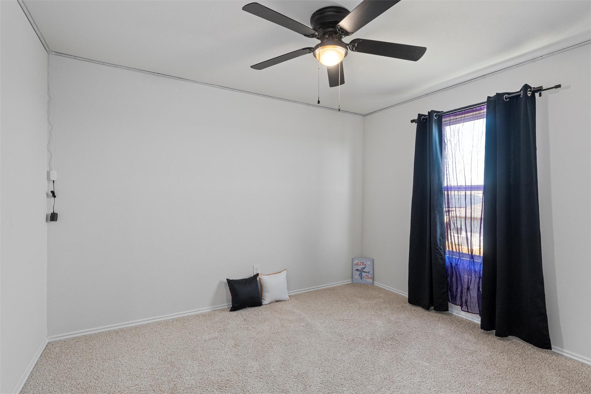11104 Roving Pass Property Photo 26