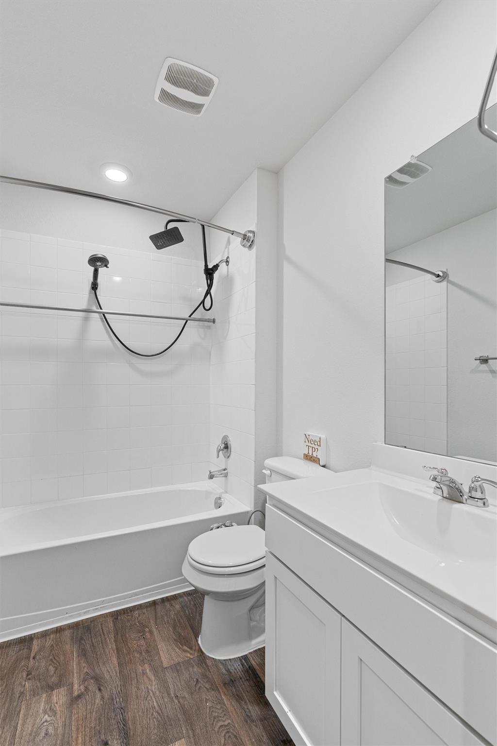 11104 Roving Pass Property Photo 28