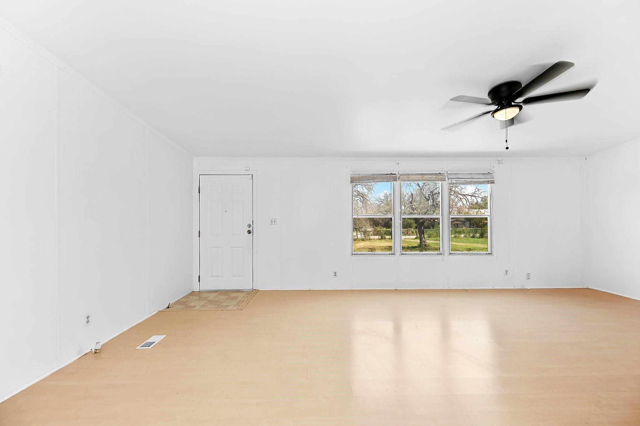 900 County Road 304 Property Photo 13