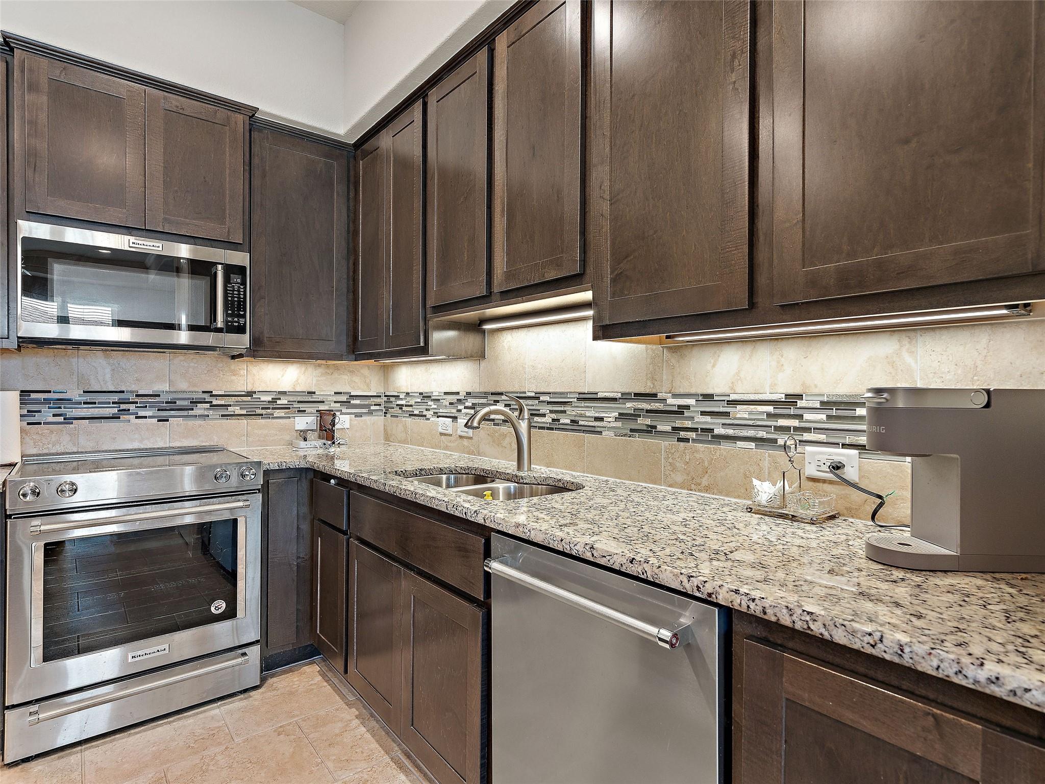 106 Bella Toscana Ave 3204 Property Photo 17