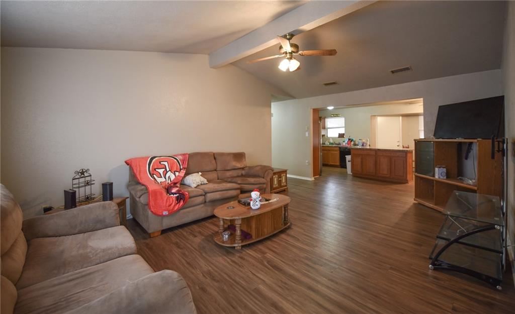 2803 Transit Dr Property Photo 2