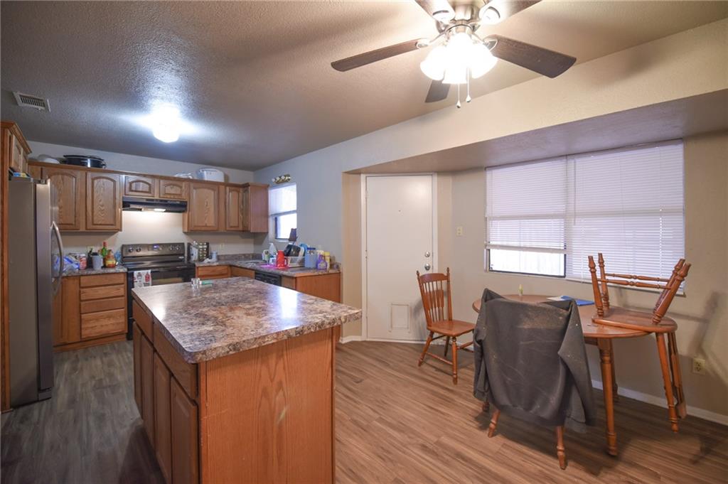 2803 Transit Dr Property Photo 3