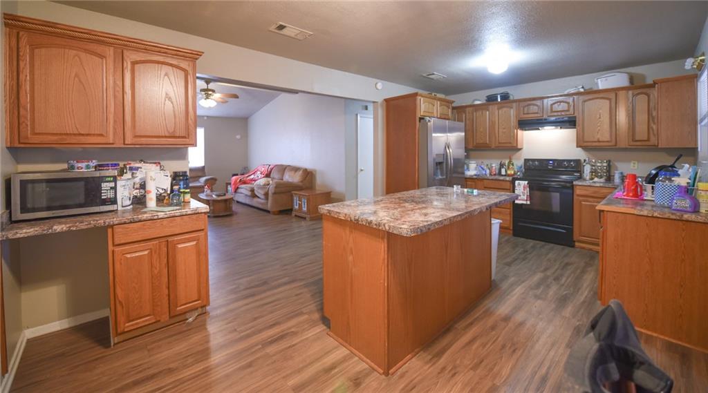 2803 Transit Dr Property Photo 4