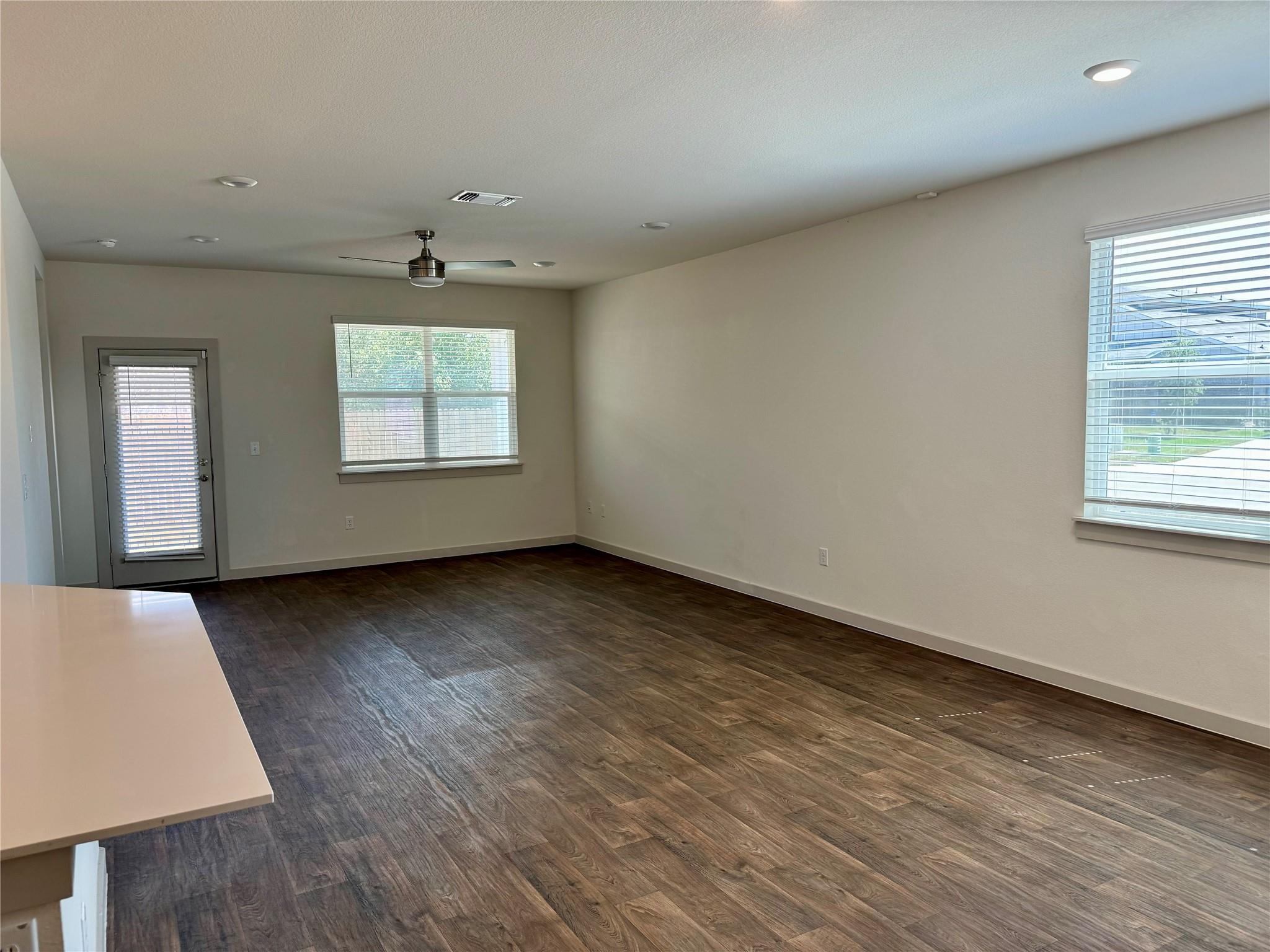 13009 Kearns Dr Property Photo 6