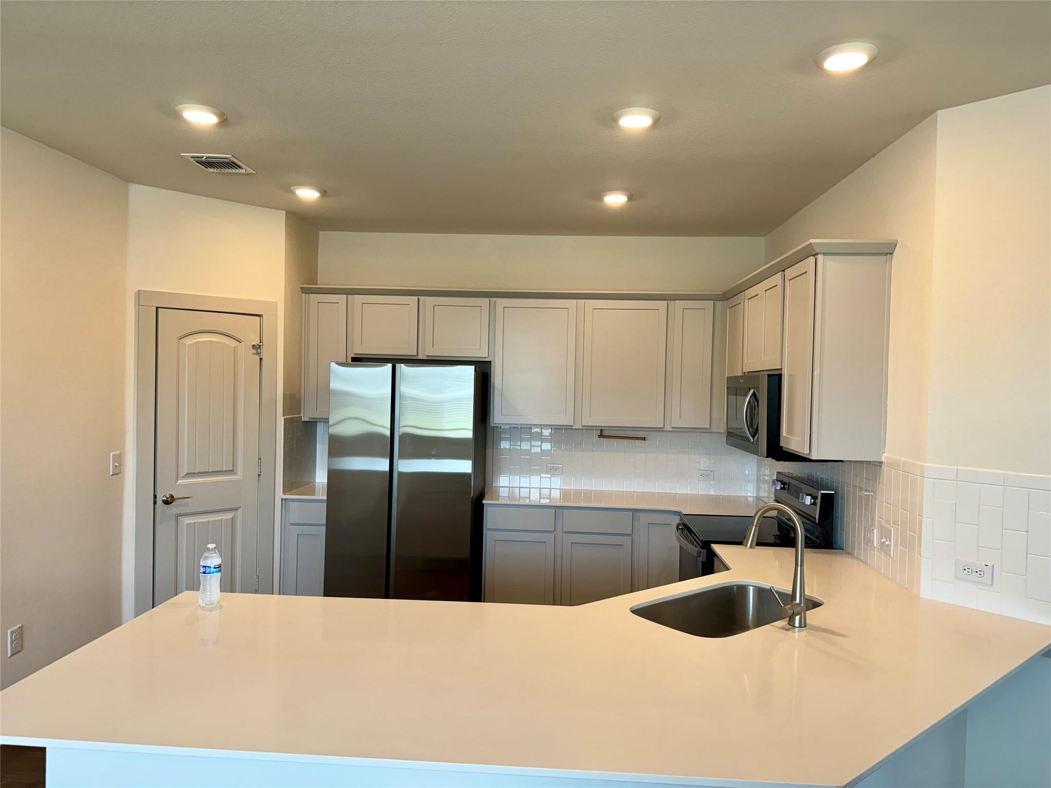 13009 Kearns Dr Property Photo 8