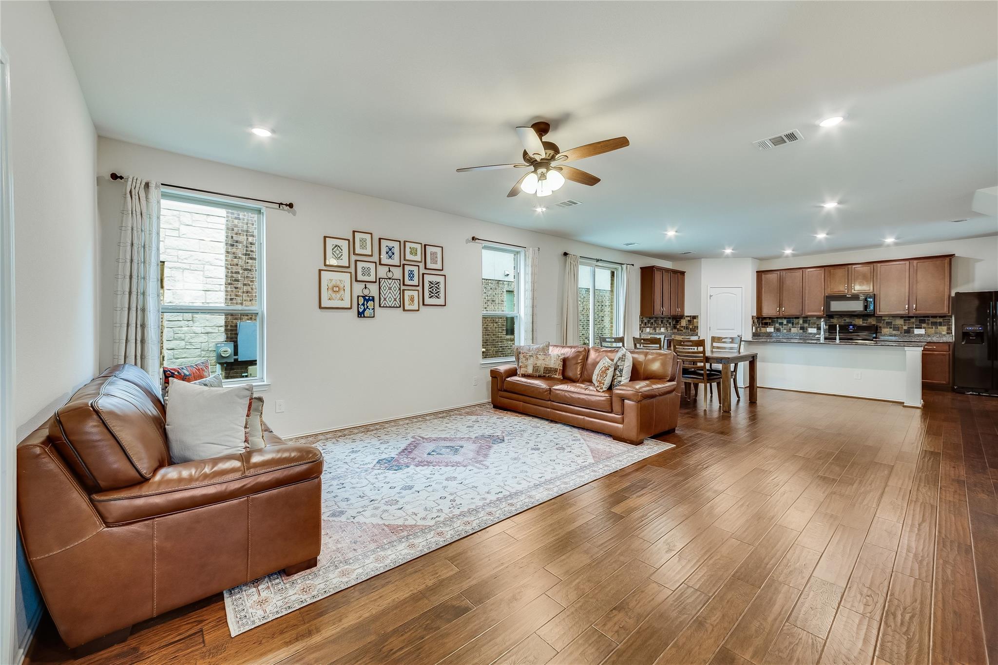2109 Hat Bender Loop Property Photo 16