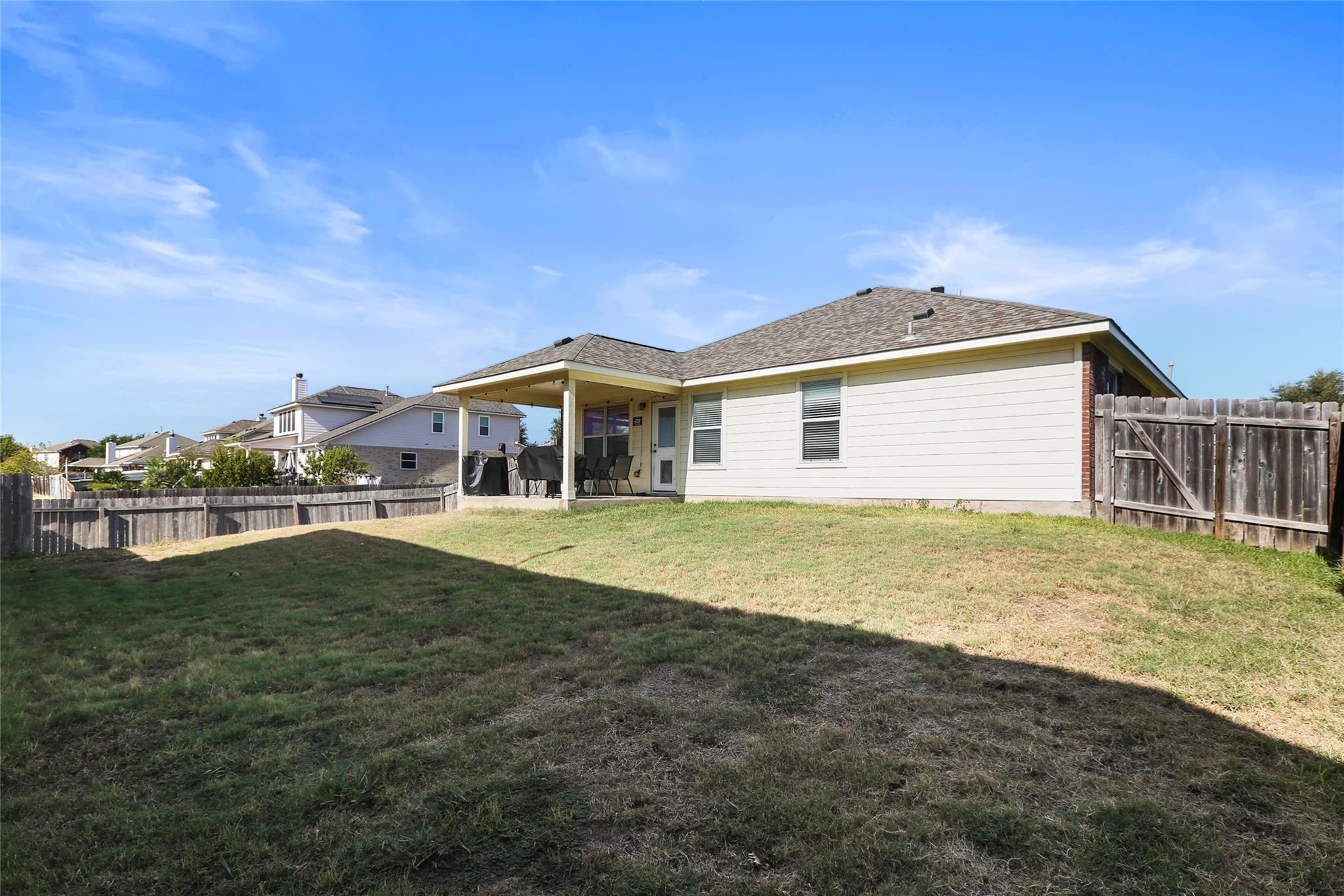 18601 Sandy Bottom Dr Property Photo 23