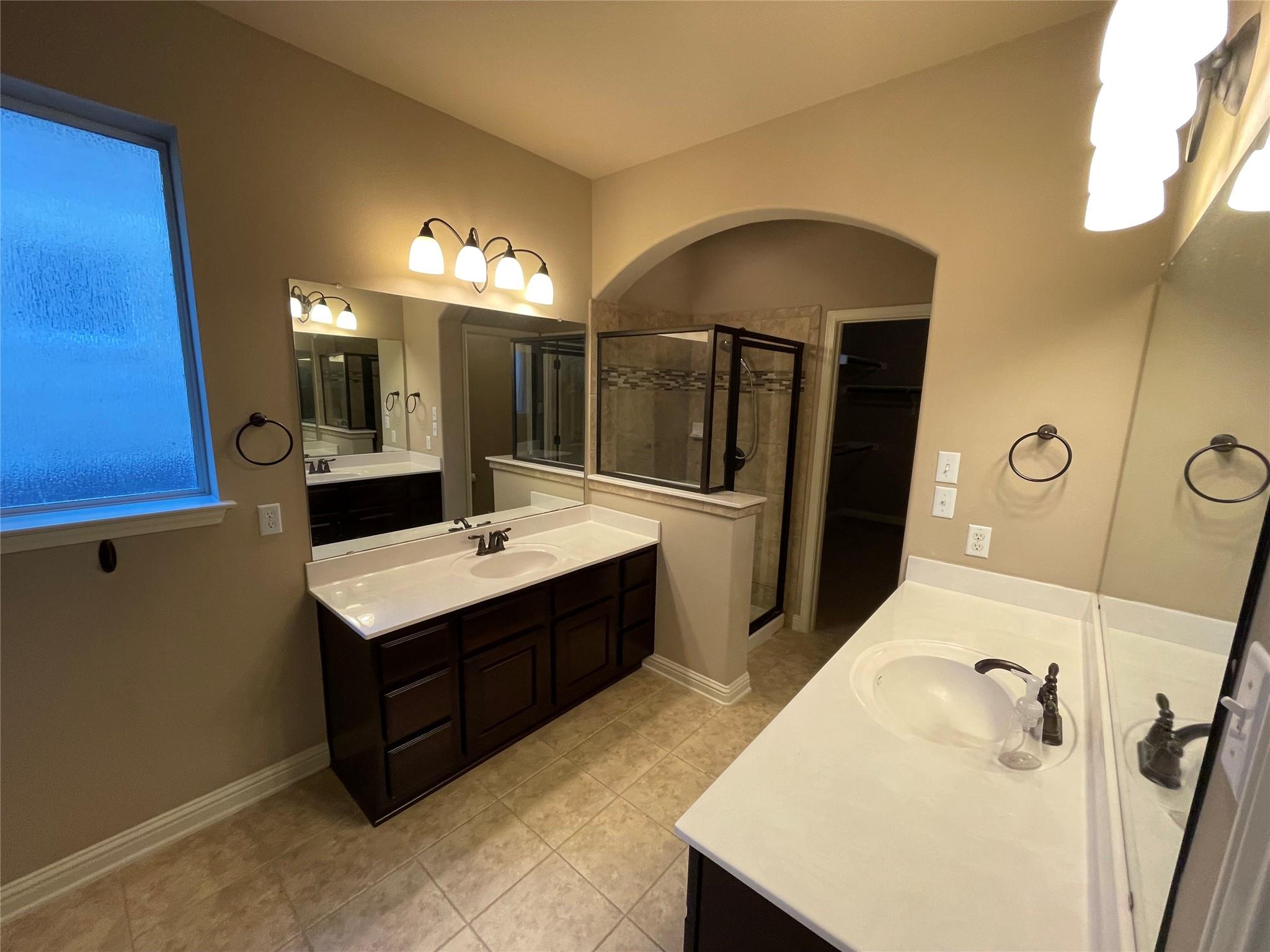 513 Spanish Mustang Dr Property Photo 3