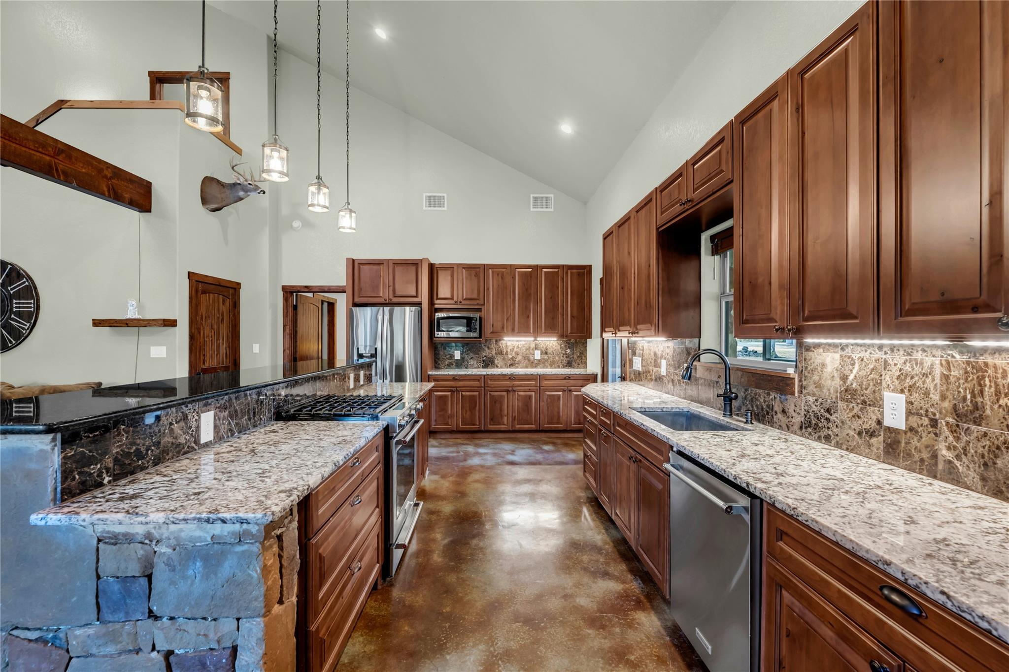 5971 County Road 208 Property Photo 5