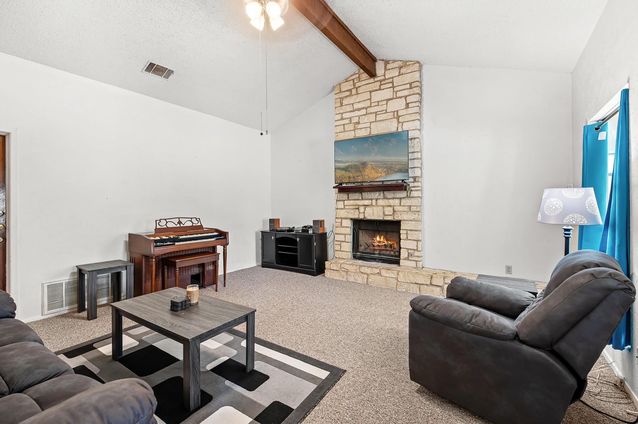 411 Oat Meadow Dr Property Photo 9