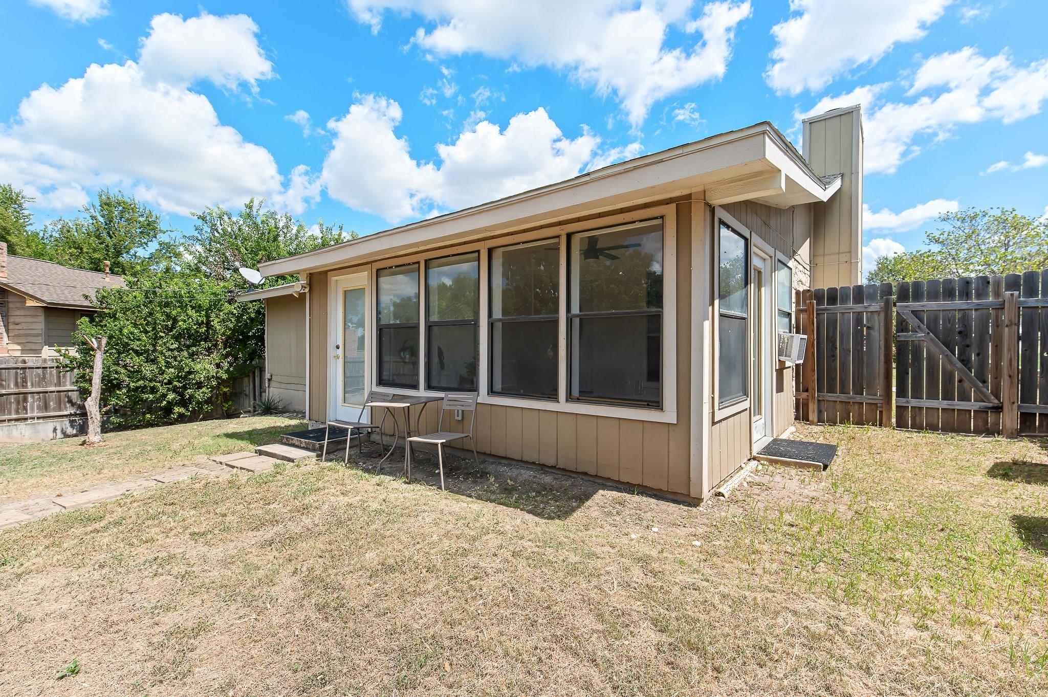 411 Oat Meadow Dr Property Photo 29