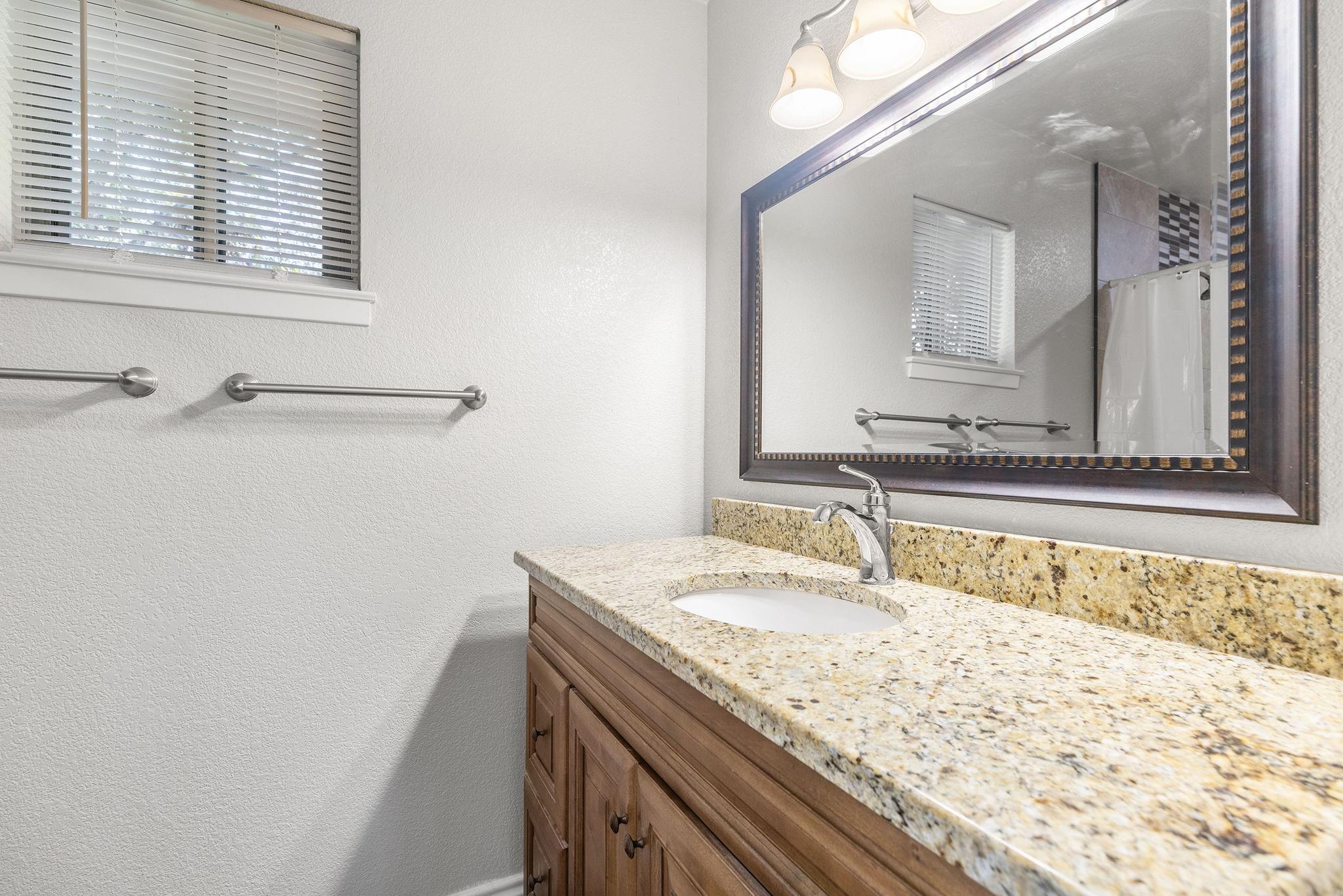 1106 Live Oak Dr Property Photo 21