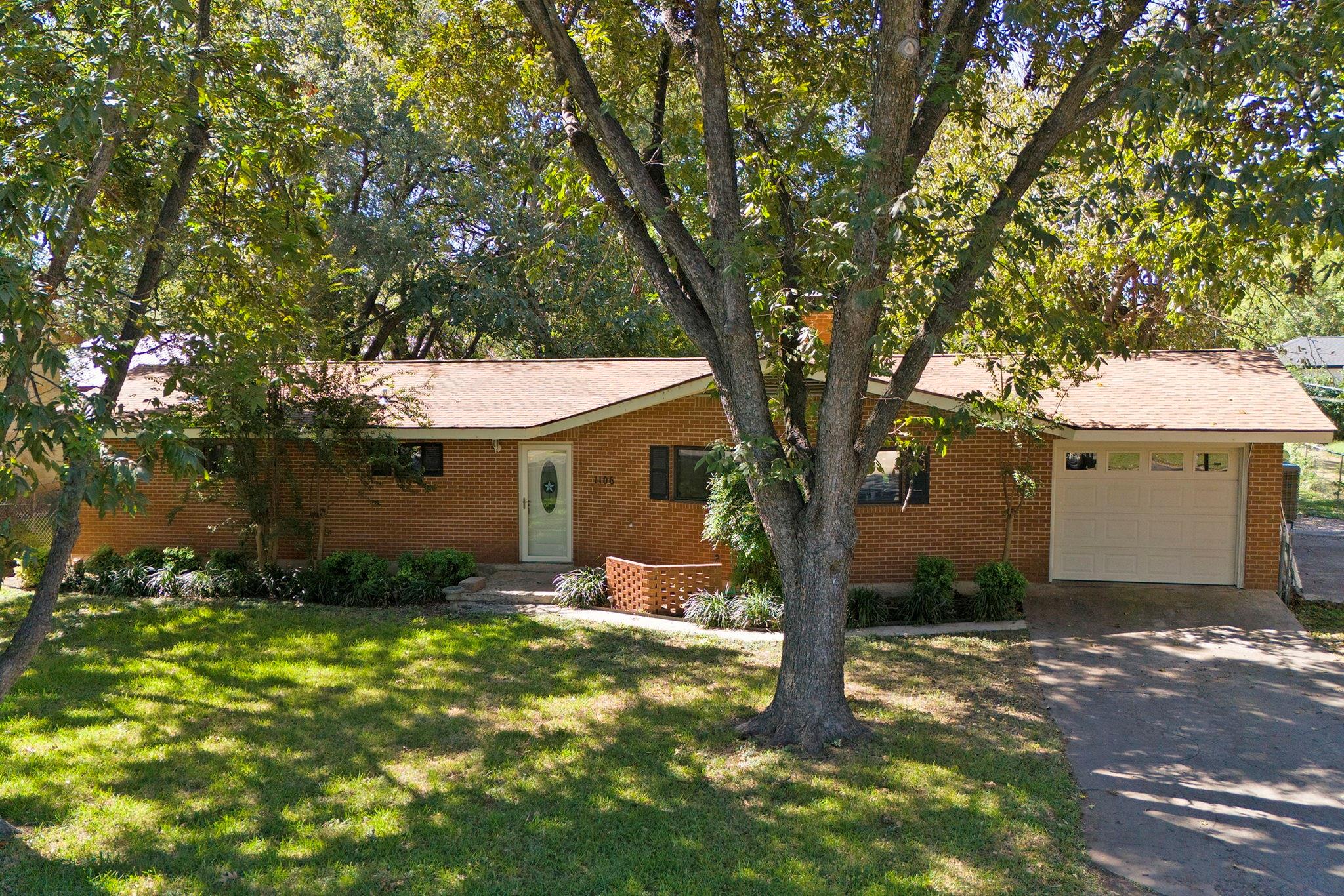 1106 Live Oak Dr Property Photo 29