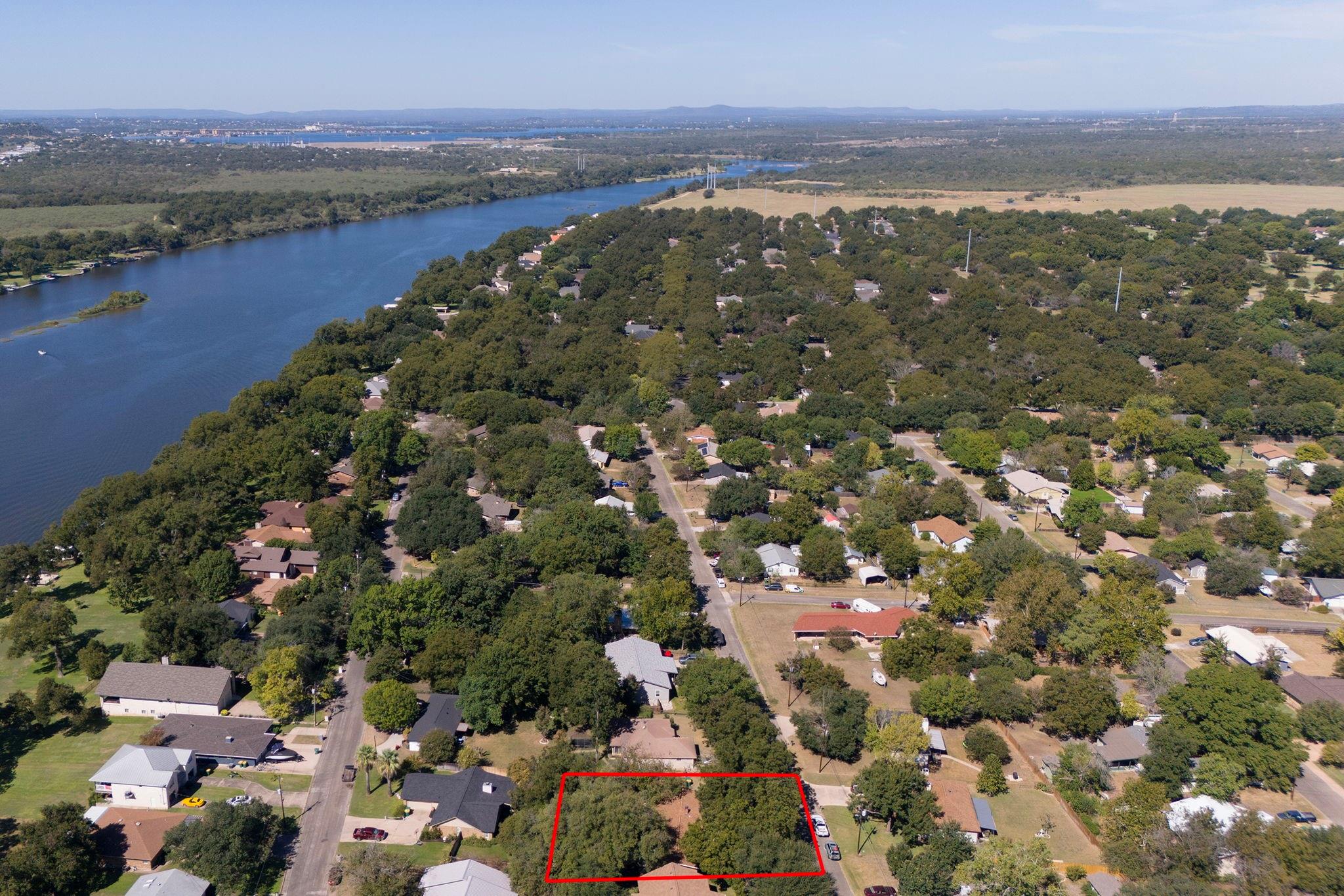 1106 Live Oak Dr Property Photo 35