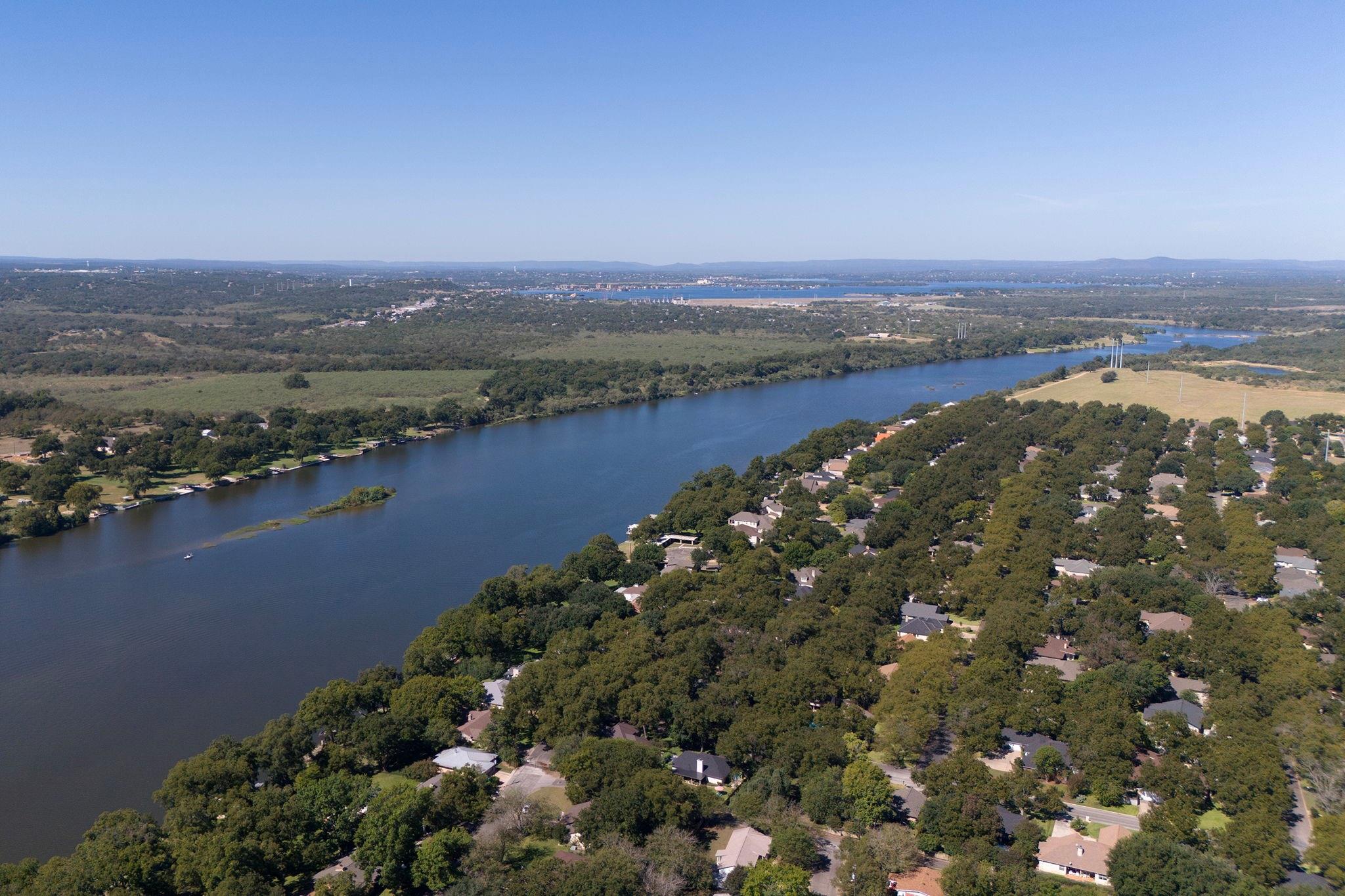 1106 Live Oak Dr Property Photo 38