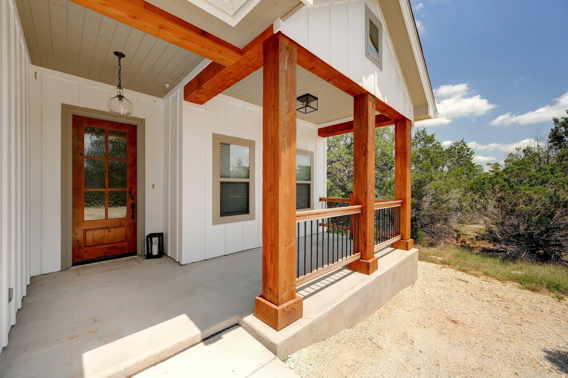 2 Cherokee Trl Property Photo 2