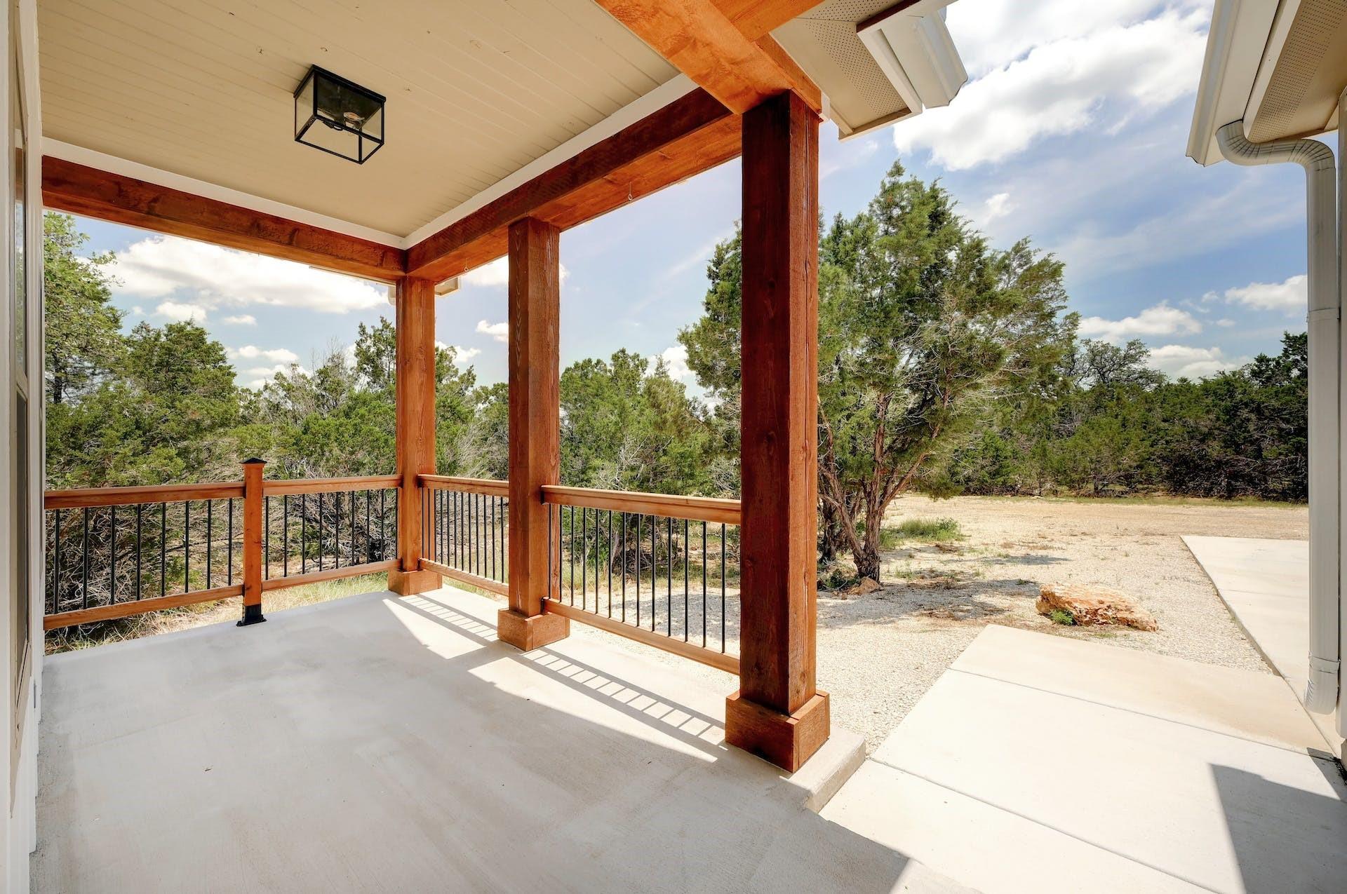 2 Cherokee Trl Property Photo 3