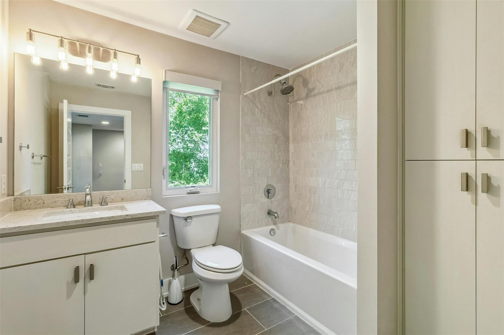 2304 Thornton Rd B Property Photo 27