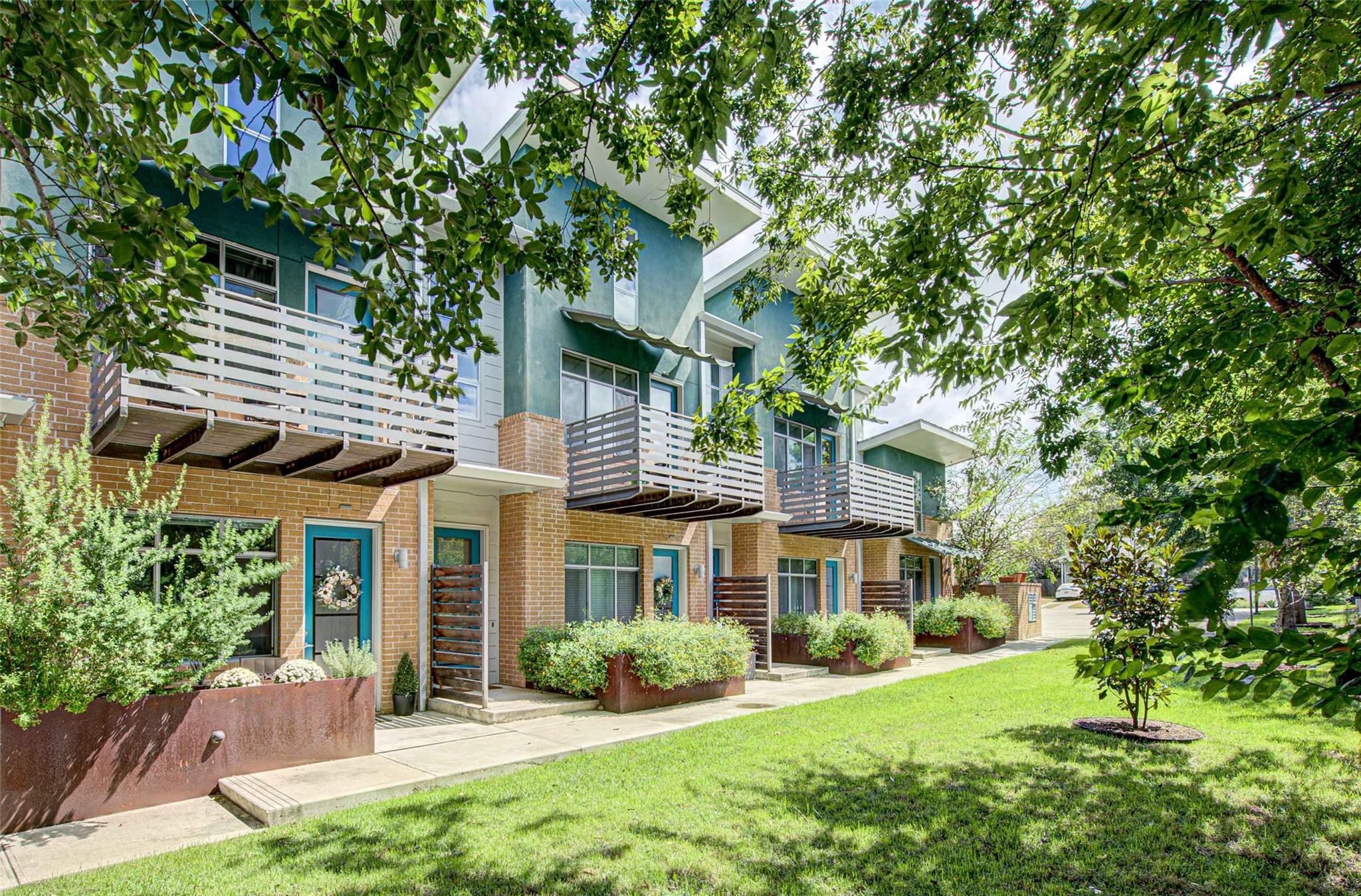 5514 Roosevelt Ave G Property Photo 17