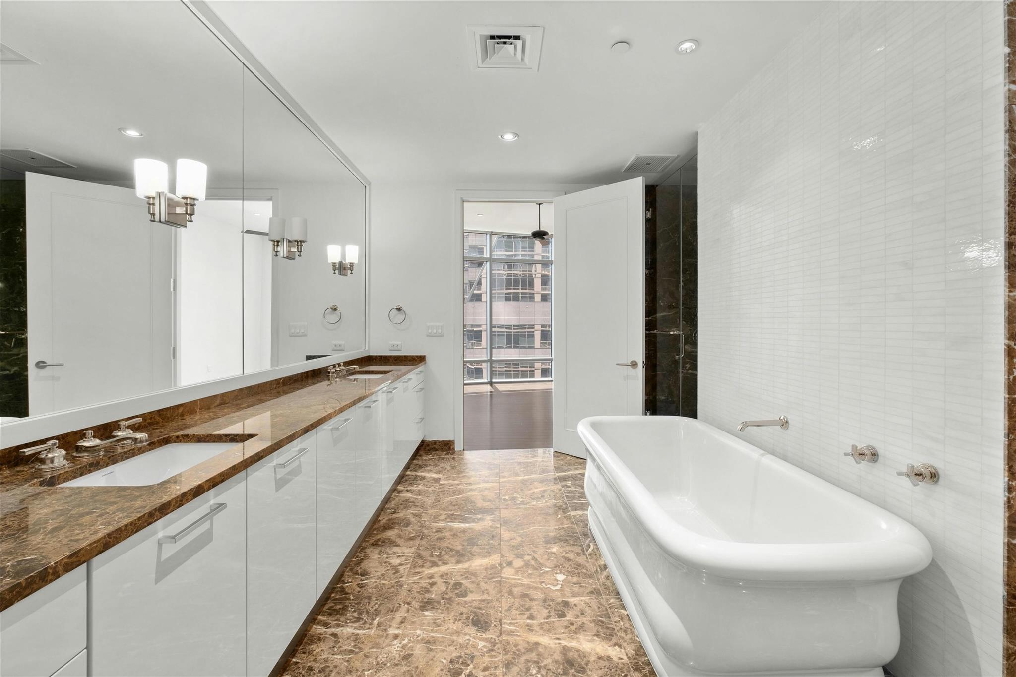 200 Congress Ave 19f Property Photo 14