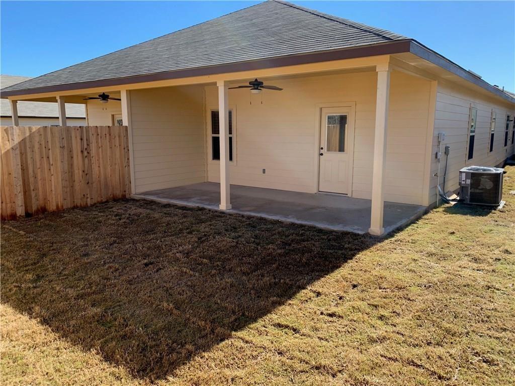 293 Joanne Loop A Property Photo 2