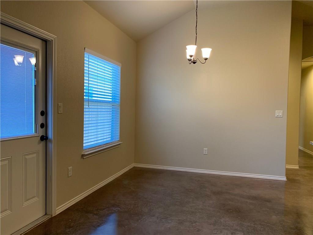 293 Joanne Loop A Property Photo 9