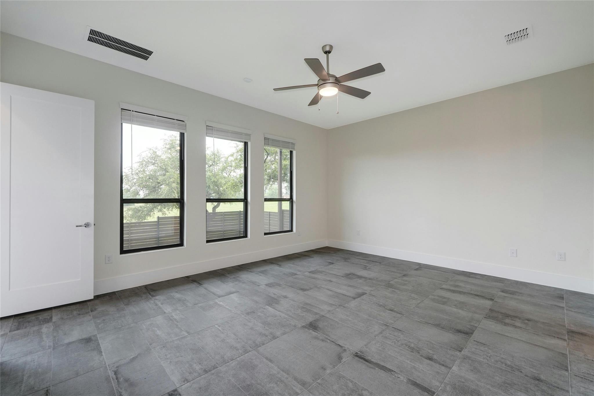 16308 Sydney Carol Ln Property Photo 14