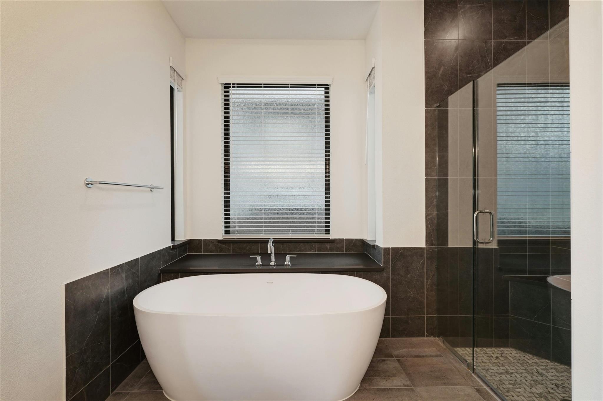 16308 Sydney Carol Ln Property Photo 17