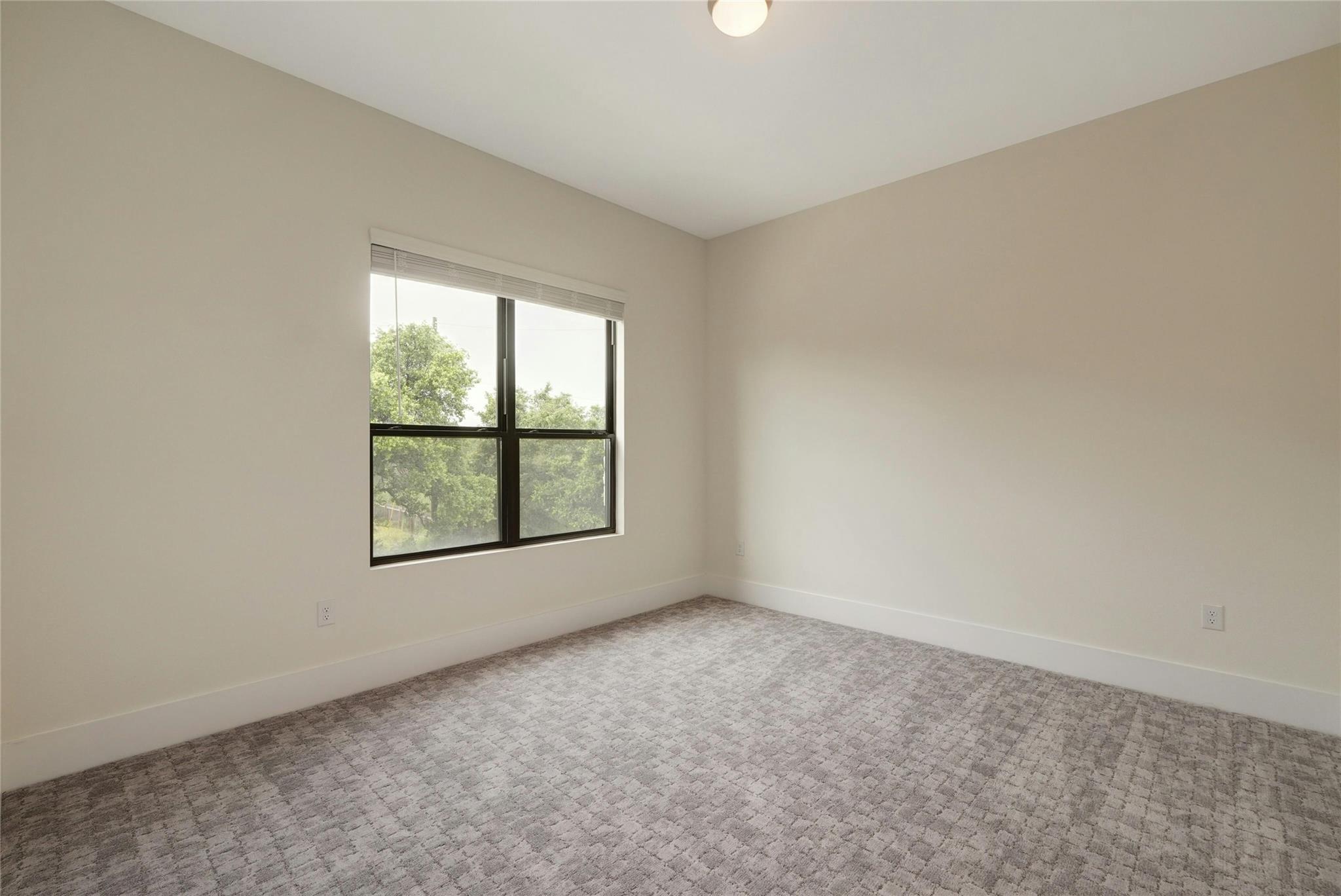 16308 Sydney Carol Ln Property Photo 30