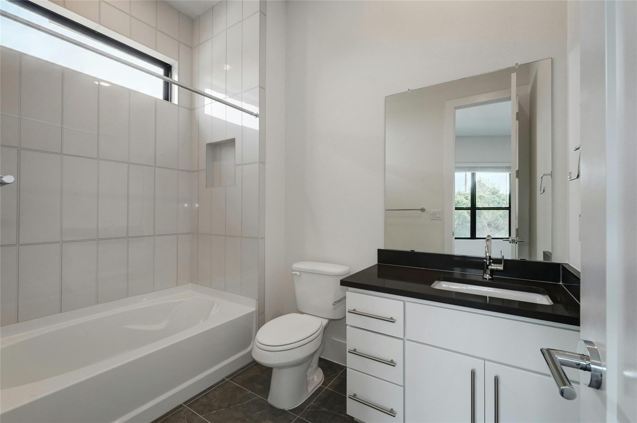 16308 Sydney Carol Ln Property Photo 31