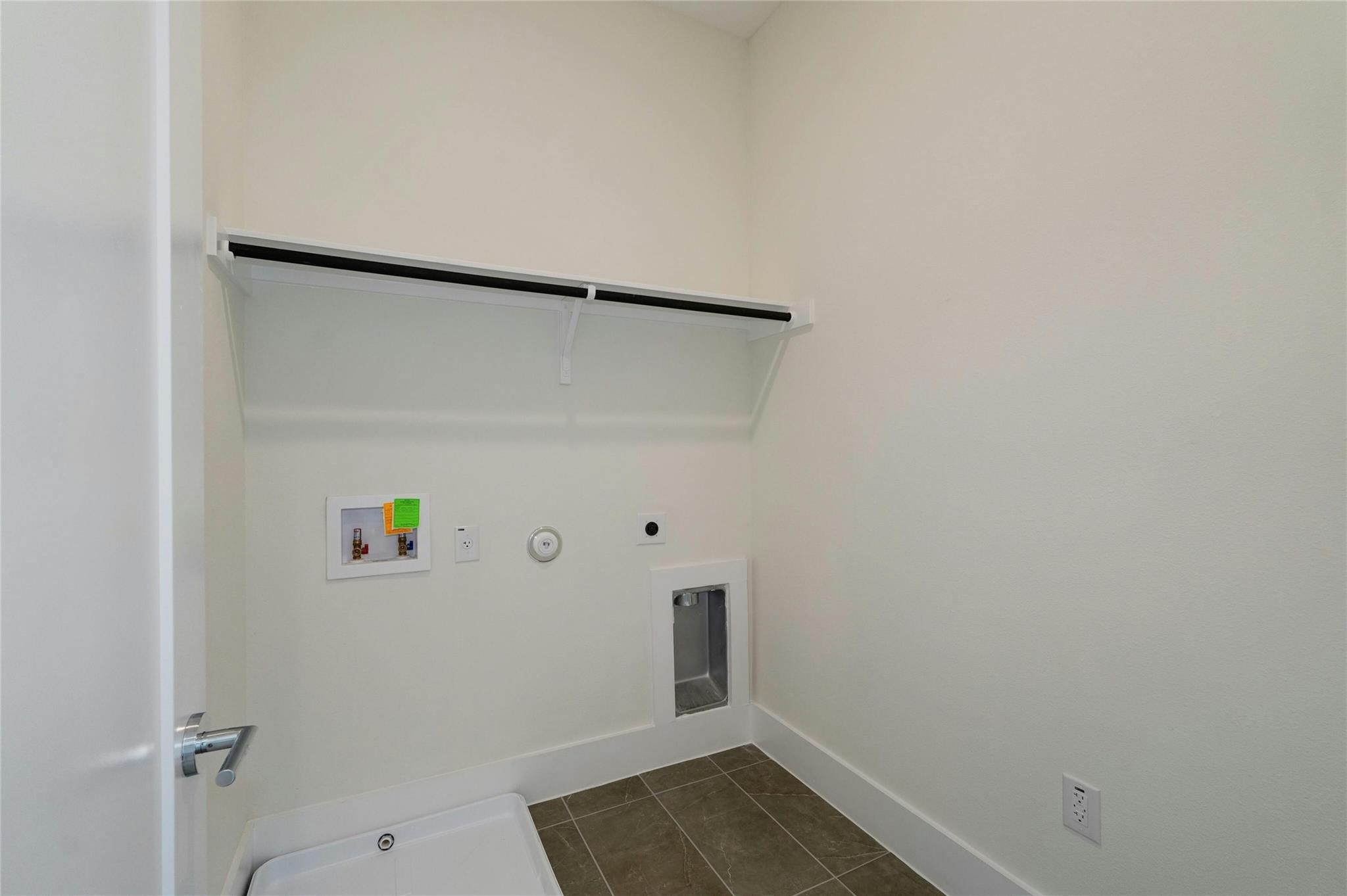 16308 Sydney Carol Ln Property Photo 33