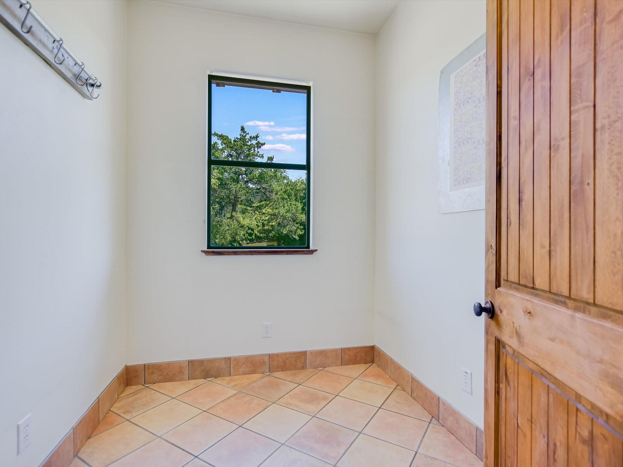 14707 Fm 2769 Rd Property Photo 12